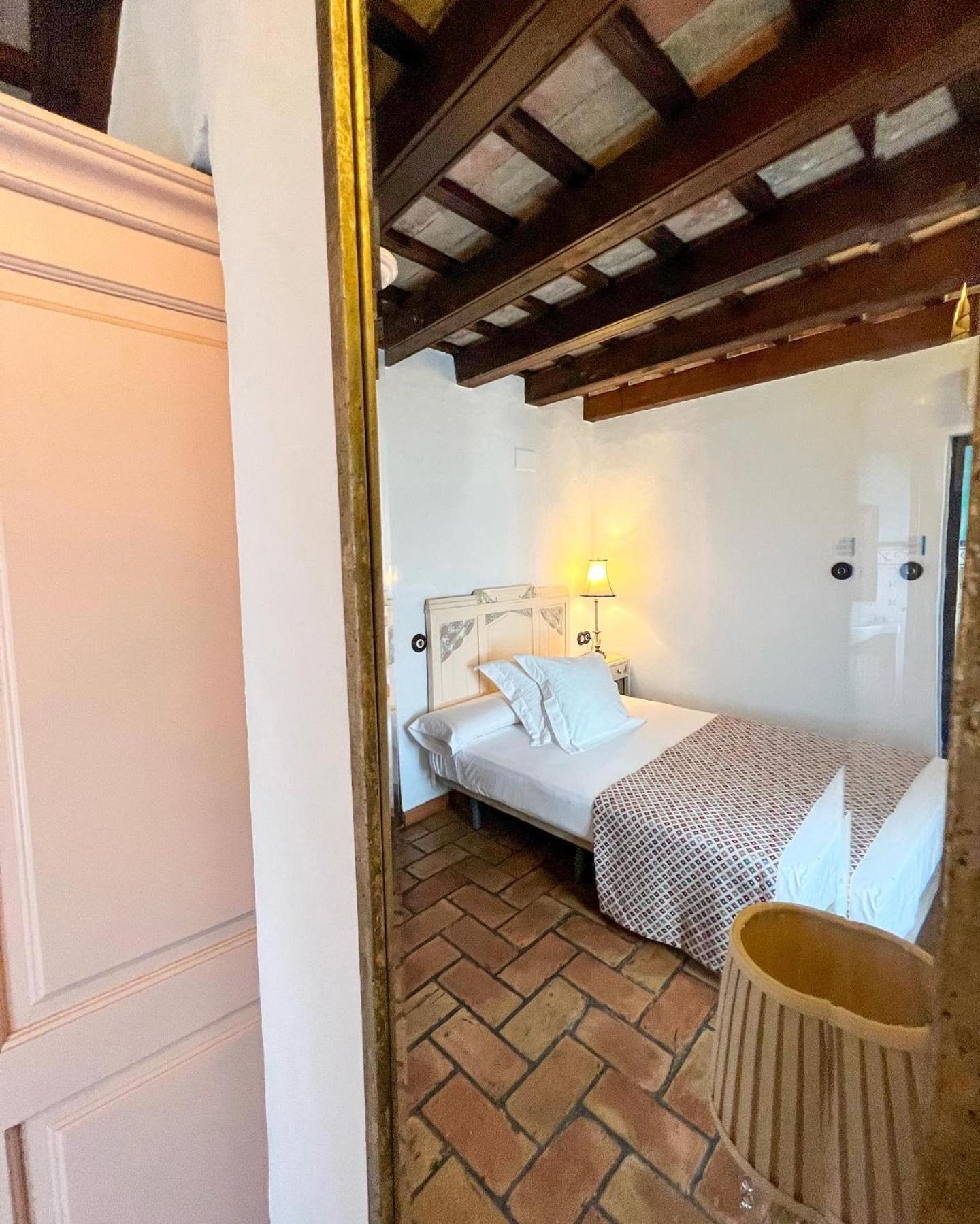 Hostal Servilia Carmona  Dış mekan fotoğraf