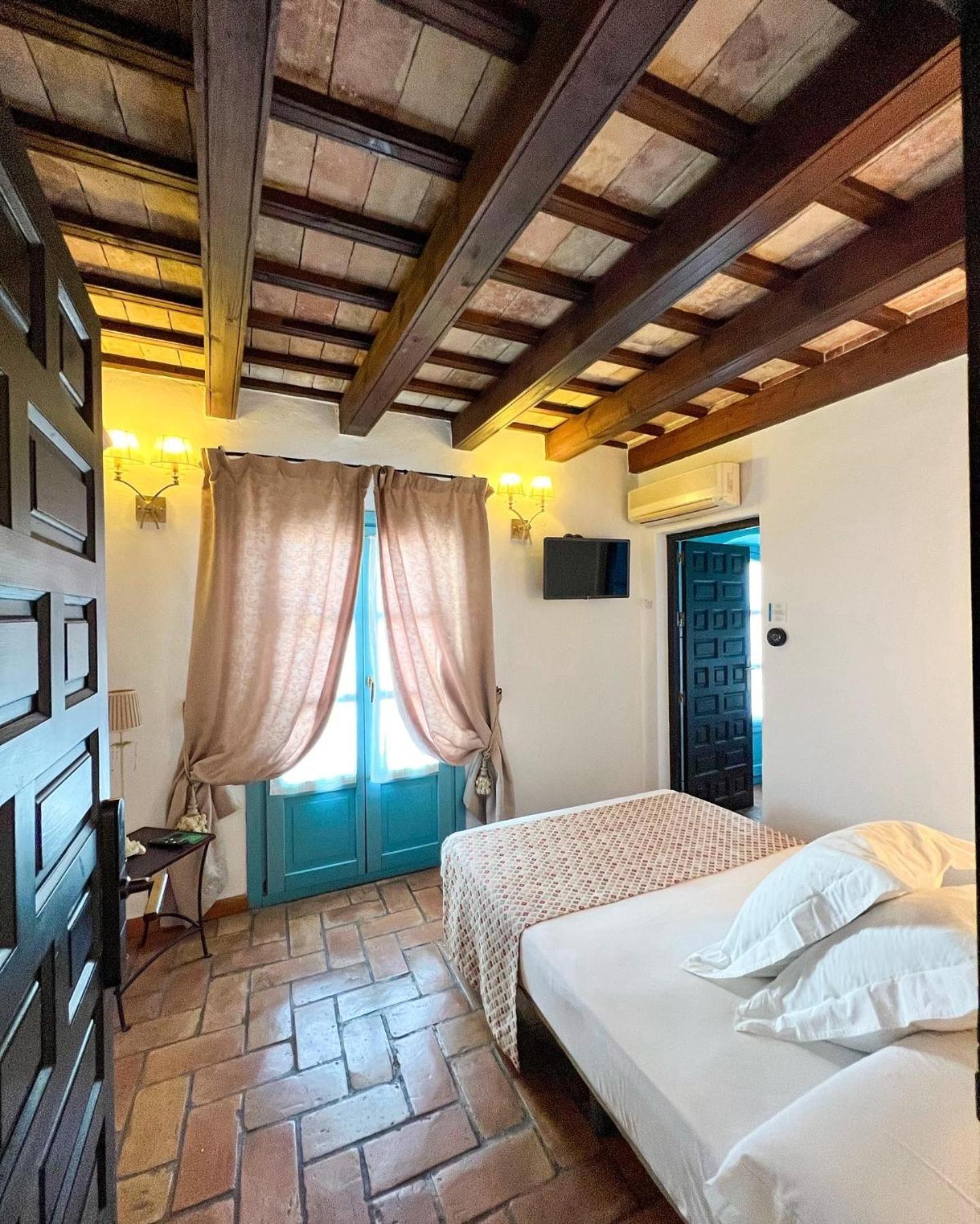 Hostal Servilia Carmona  Dış mekan fotoğraf