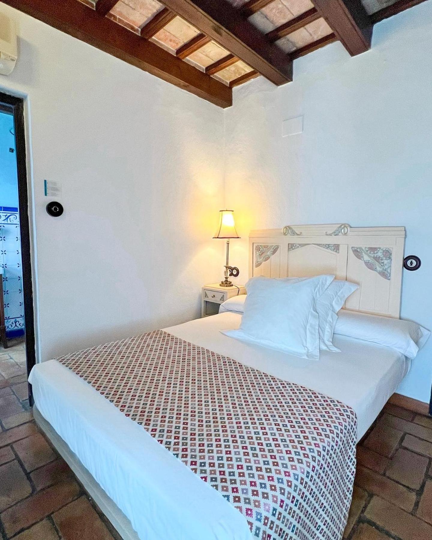 Hostal Servilia Carmona  Dış mekan fotoğraf