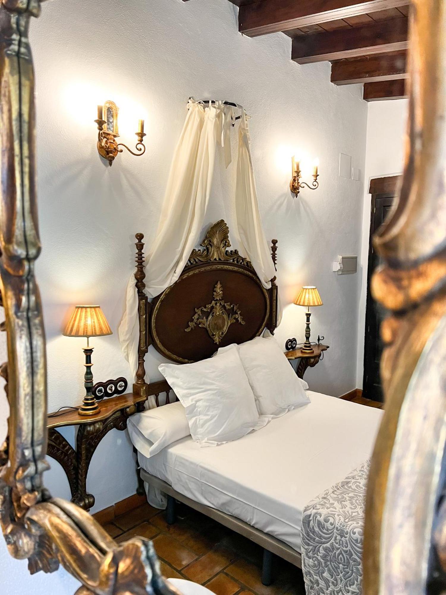 Hostal Servilia Carmona  Dış mekan fotoğraf