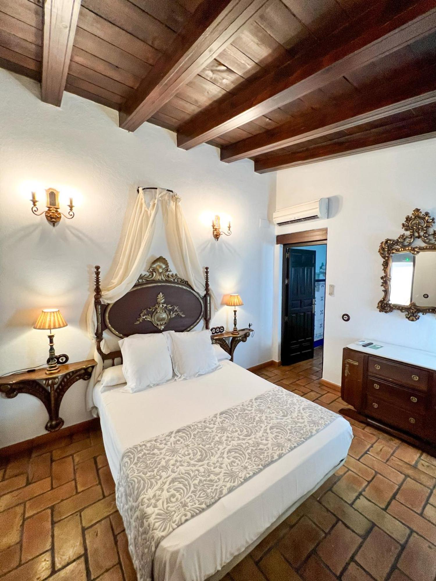 Hostal Servilia Carmona  Dış mekan fotoğraf