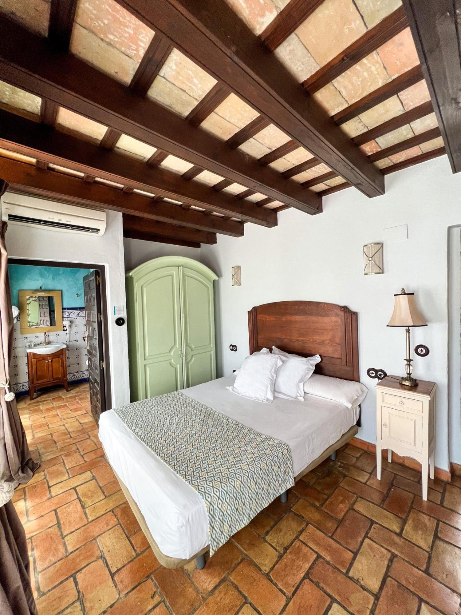 Hostal Servilia Carmona  Dış mekan fotoğraf