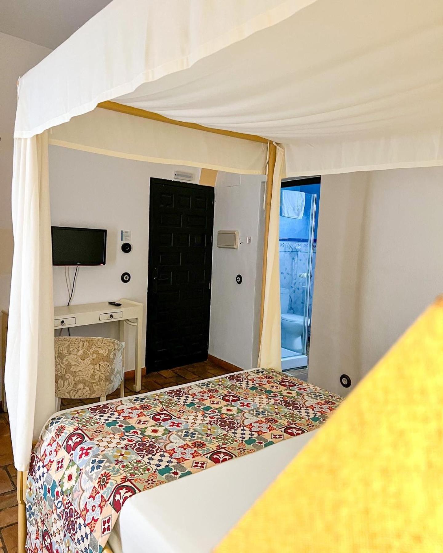 Hostal Servilia Carmona  Dış mekan fotoğraf
