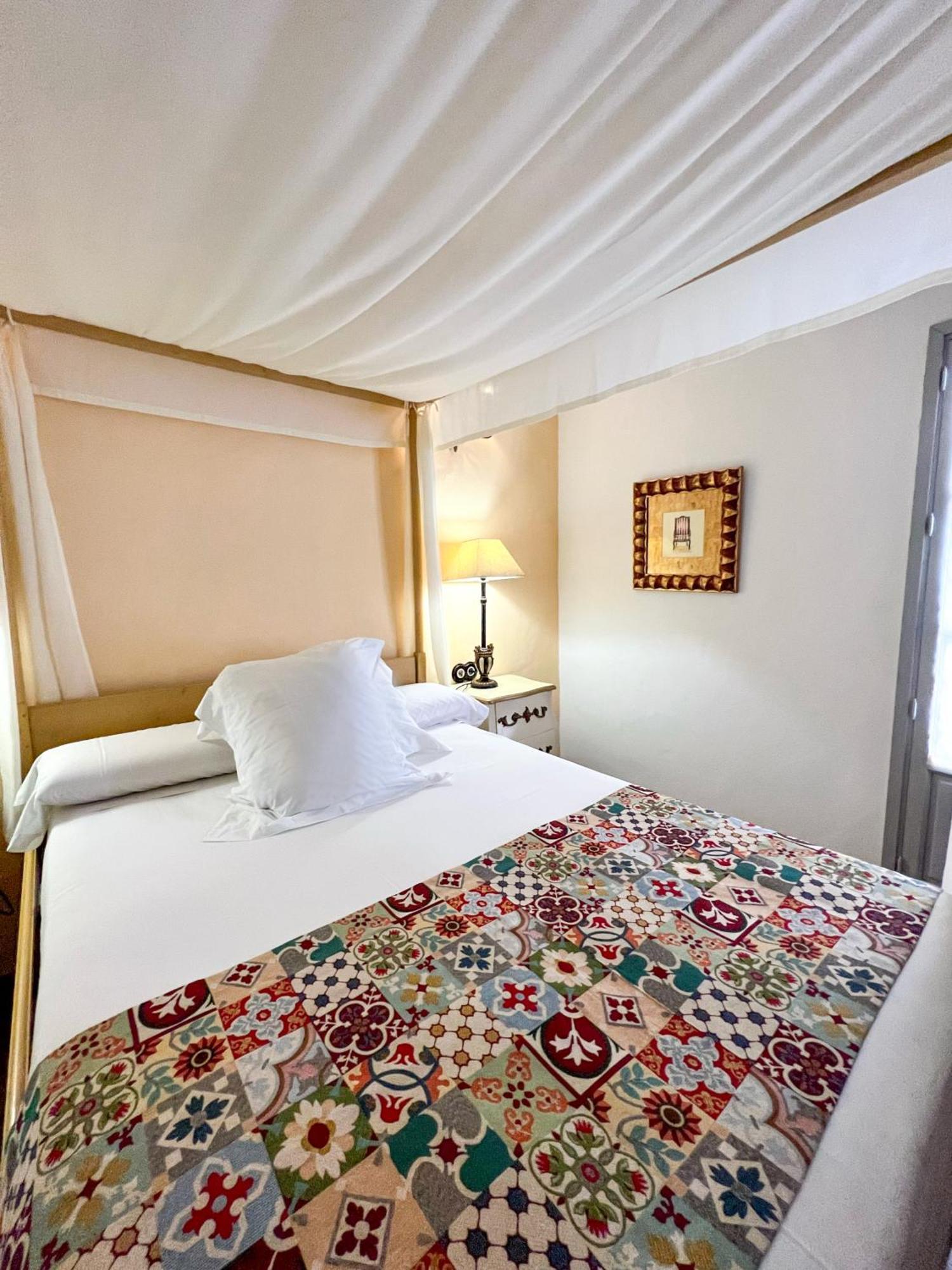 Hostal Servilia Carmona  Dış mekan fotoğraf